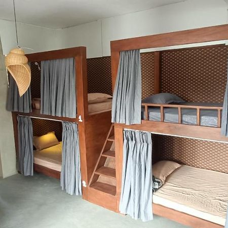 מיריסה Yasis Surf Lodge מראה חיצוני תמונה