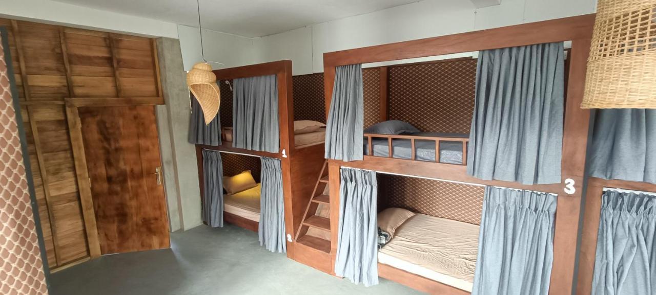 מיריסה Yasis Surf Lodge מראה חיצוני תמונה