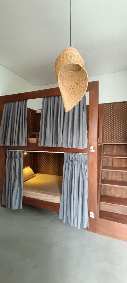 מיריסה Yasis Surf Lodge מראה חיצוני תמונה